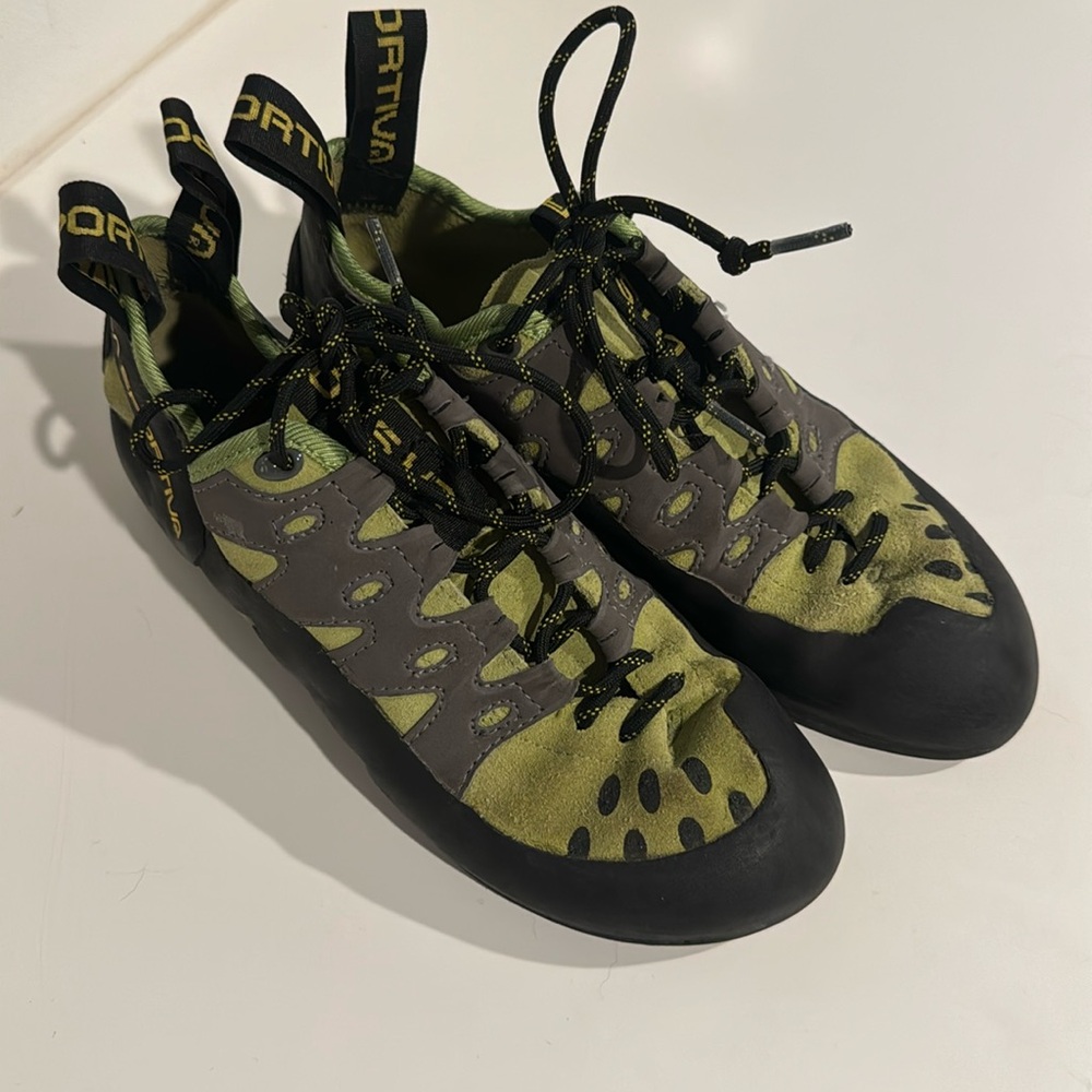 LA Sportiva Tarantulace Leather Climbing Shoes Green EUR 39